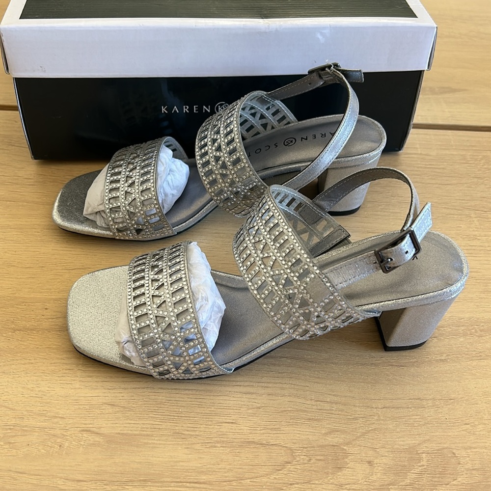 NIB Karen Scott Desiah Pewter Slingback - Picture 6 of 8